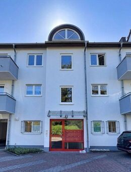 Charmante Dachgeschoss-Wohnung Koblenzer Straße - Koblenz