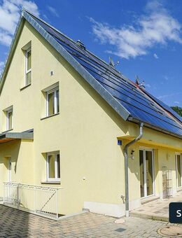 **Energieeffizientes Einfamilienhaus (A+) bietet modernen Wohnkomfort - vor den Toren Münchens** - Schwabhausen (Bayern)