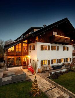 Historisches Bauernhaus mit Wintergarten-Anbau und flexiblen Nutzungsoptionen - Grünwald