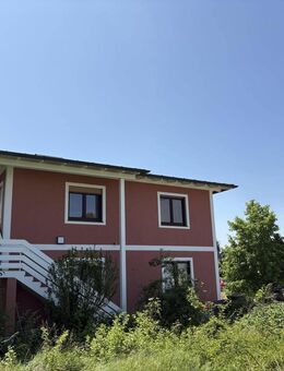 Zweifamilienhaus mit viel Platz in Ruhstorf - Ruhstorf (Rott)