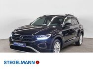 VW T-Roc, 1.0 l TSI OPF Life, Jahr 2022 - Detmold