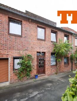 TT bietet an: Zeitlose Substanz trifft auf kreative Individualität - Großzügiges Reihenmittelhaus mit traumhaftem Garten im historischen Inselviertel - Wilhelmshaven