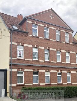 EILENBURG - BERG * FRISCH RENOVIERTES APARTMENT mit kleiner EINBAUKÜCHE * TAGESLICHTBAD MIT WANNE - Eilenburg