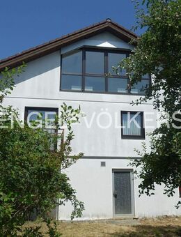 Herrliches Grundstück in Randlage bietet flexibles Holzfertighaus . Wer erkennt die vielen Chancen? - Ofterdingen