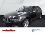 VW Passat Variant, 1.5 TSI Business, Jahr 2023 - Würzburg