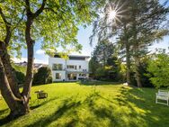 Moderne Villa auf großzügigem Grundstück mit separatem Bungalow - München