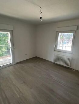 Wohnung nach Modernisierung mit Balkon - Dortmund