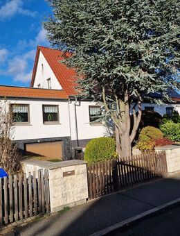 + BESTE LAGE VON GOTHA + Saniertes und massiv gebautes Einfamilienhaus + voll unterkellert mit Sauna + Tiefgarage + Terrasse + und Gartengrundstück + - Gotha