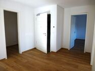**ERSTBEZUG** nach Sanierung - 4-Raum-Wohnung mit offener Dachloggia - Chemnitz