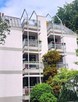 Bremen Schwachhausen: Top Lage - Eigentumswohnung mit offener Küche und eigener Tiefgarage - Bremen