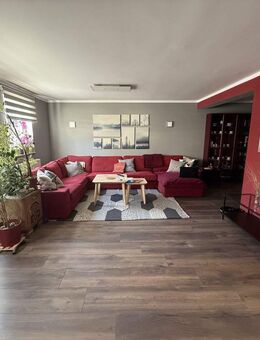 Cooles Einfamilienhaus mit einem idyllischen Flair - Steinweiler