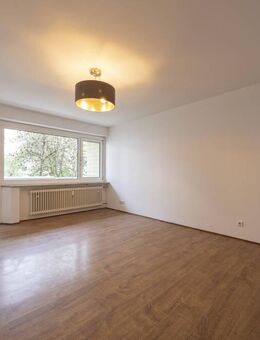 SOPART IMMOBILIEN - Helle 1-Zimmer-Wohnung mit separater Küche und Südbalkon - zentral in Germering - Germering