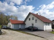 Einfamilienhaus mit herrlichem Gartengrundstück, ca. 1.000 m2 und Doppelgarage - Bernried
