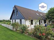 OHNE KÄUFERPROVISION: Charmantes Einfamilienhaus mit Dachgeschoss-Aufstockung in 2008 - Bergenhusen