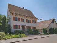 Landwirtschaftliches Gebäude mit viel Platz und großem Grundstück - Hilzingen