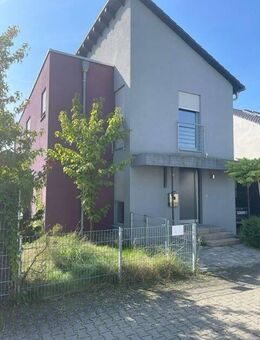 Neuwertiges, hochwertiges Architektenhaus mit Carport in bevorzugter Wohngegend***** - Rodenbach (Hessen)