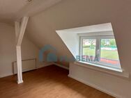 Renovierte 3- Zimmer Dachgeschoßwohnung in guter Lage, Einbauküche möglich - Parchim