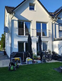 Modernes Wohnen in Diedorf - Gepflegte Doppelhaushälfte mit Wohlfühlambiente - Diedorf