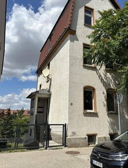 Dachgeschoss-Maisonette mit 4 Zimmern! - Naumburg (Saale)