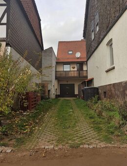 Zwangsversteigerung - Einfamilienhaus in Fredelsloh - für den Erwerber provisionsfrei! - Moringen