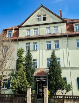 Kapitalanlage mit Potenzial: WG-geeignete Maisonettewohnung in Weimar - bezugsfrei, 2 Stellplätze - Weimar