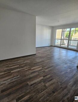 Helle 2-Zimmer-Wohnung mit Balkon in Mühlhausen/Thüringen - Mühlhausen (Thüringen)