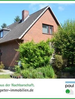 Doppelhaushälfte mit Kellergeschoss und Garage in Neumünster-Einfeld - Neumünster