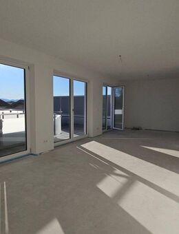 Sonnige Penthousewohnung mit 35qm Süddachterrasse in Traunstein - Bergpanorama, Südausrichtung - Traunstein