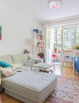 3-Zimmer-Wohnung mit Westbalkon, Stellplatz und sofortiger Verfügbarkeit - Berlin