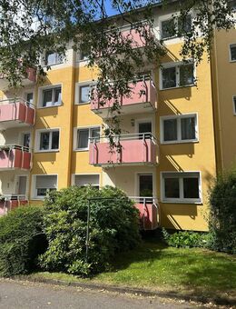 Schöne Erdgeschosswohnung mit Balkon steht zur Verfügung - Essen