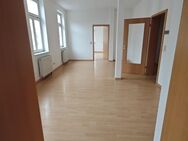 Schöne 3,5 Raum-Wohnung mit Einbauküche mitten im Zentrum von Arnstadt zu vermieten! - Arnstadt