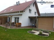 MVV-Bereich: Gut für München-Pendler: Energiesparende DHH, Südterrasse, großem Garten in Bruckberg - Bruckberg (Regierungsbezirk Niederbayern)