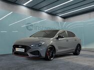 Hyundai i30, N Performance Fastback AUTOMATIK PANODACH, Jahr 2023 - München