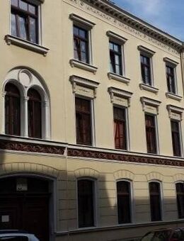 Großzügige Dachgeschoßwohnung mit Badewanne, Dusche und Gäste-WC nahe Wilhelmsplatz - Görlitz