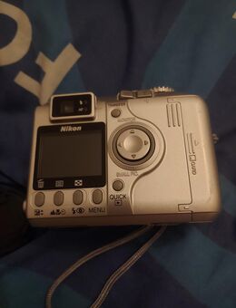 Verkaufe dieses camera Nikon E885 - Herne Zentrum