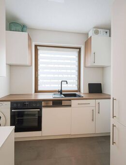 Moderne 2-Zimmer-Wohnung mit Balkon und separater Küche - Leinfelden-Echterdingen