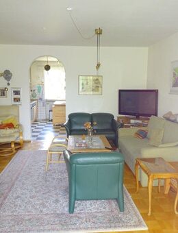 Wunderschöne 2-Zimmer-Wohnung mit Wintergarten und 1 Stellplatz in ruhiger Lage von Wehrheim OT - Wehrheim