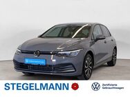 VW Golf, 1.5 TSI VIII Active, Jahr 2023 - Detmold