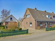 Gepflegte Doppelhaushälfte mit großer Garage in ruhiger ländlicher Siedlungslage in Busenwurth - Busenwurth