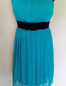 Cocktailkleid in grün, Gr.40 - Henstedt-Ulzburg