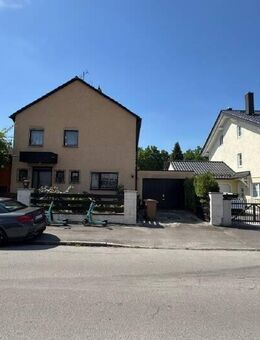 Außergewöhnliches Einfamilienhaus mit Einliegerwohnung in München-Freimann zu verkaufen! - München