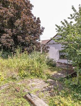 Chance für Visionäre: Renovierungsbedürftiges Zweifamilienhaus in Bretten-Ruit - Bretten