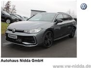 VW Passat, 2.0 TSI R Line ---MASSAGE, Jahr 2025 - Nidda