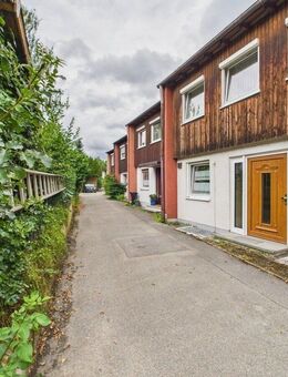 SOFORT ZUM EIGENNUTZ VERFÜGBAR Begehrte Lage in Planegg: Split-Level-Haus mit viel Potential - Planegg