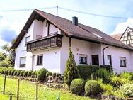 Tolles Zweifamilienhaus auf riesigem Grundstück mit geräumigen Nebengebäude/Garage - Fichtenau