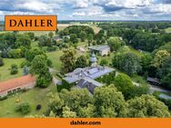 Neu: Gutshaus, Nebengebäude und ca. 7,6 ha Park Wesselstorf - der Rückzugsort zum Leben und Arbeiten - Selpin