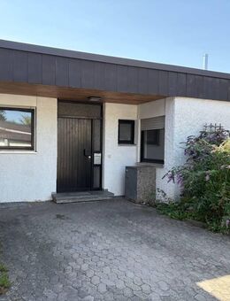 Reihenhaus Bungalow mit Garage in bevorzugter Wohnlage von Crailsheim - Crailsheim