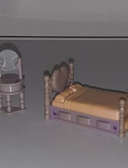 Bett mit Spiegeltisch Set Puppenmöbel Puppenhausmöbel Frisiertisch - Nürnberg