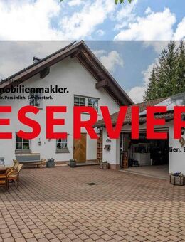 Stilvolles EFH im Landhausstil mit ELW, PV-Anlage und Doppelgarage - Schwenningen (Baden-Württemberg)