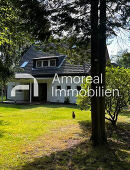 Norderstedt | Freistehendes Einfamilienhaus mit Einliegerwohnung auf uneinsehbarem Traumgrundstück - Norderstedt